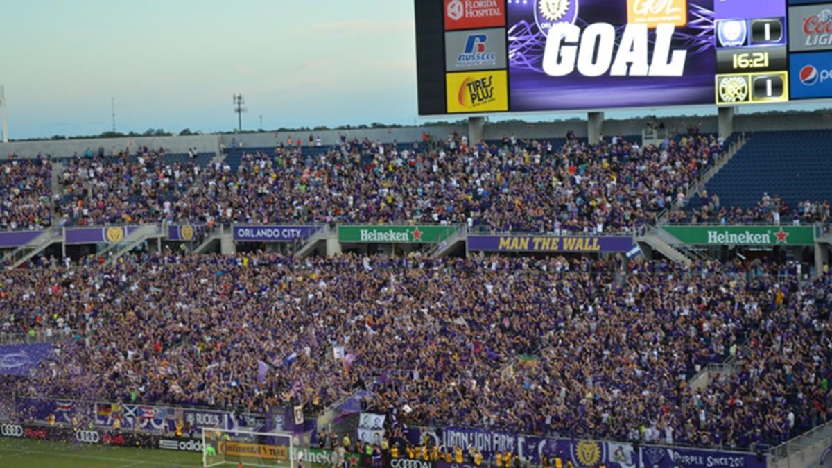 COMO FUNCIONA UM JOGO DE FUTEBOL (SOCCER) NOS EUA ? JOGO DO ORLANDO CITY NA  FLORIDA 