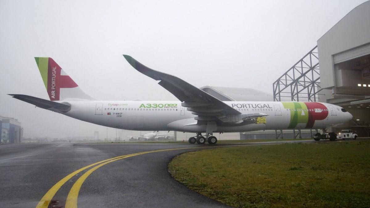 Airbus divulga vídeo da pintura do 1º Tap A330-900neo