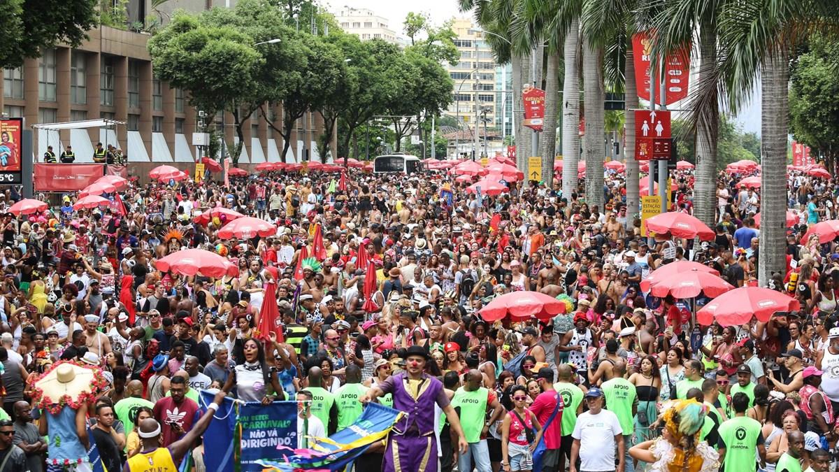 CARNAVAL DE RUA RJ: Fim de semana tem blocos em prévias de Carnaval; veja  quais festas tem no Rio de Janeiro nesta sexta, sábado e domingo