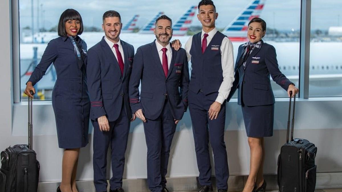 Companhia aérea abandona uniformes tradicionais - Passageiro de Primeira