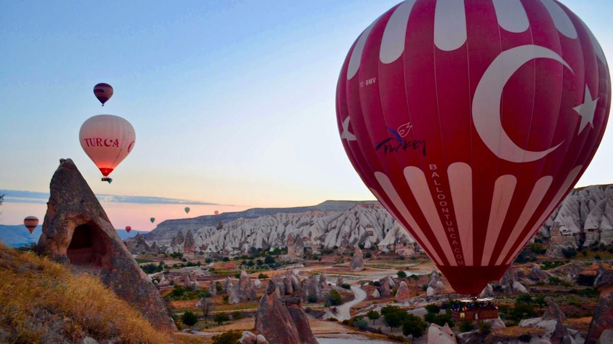 Turquia deixa de exigir PCR e quarentena a vacinados