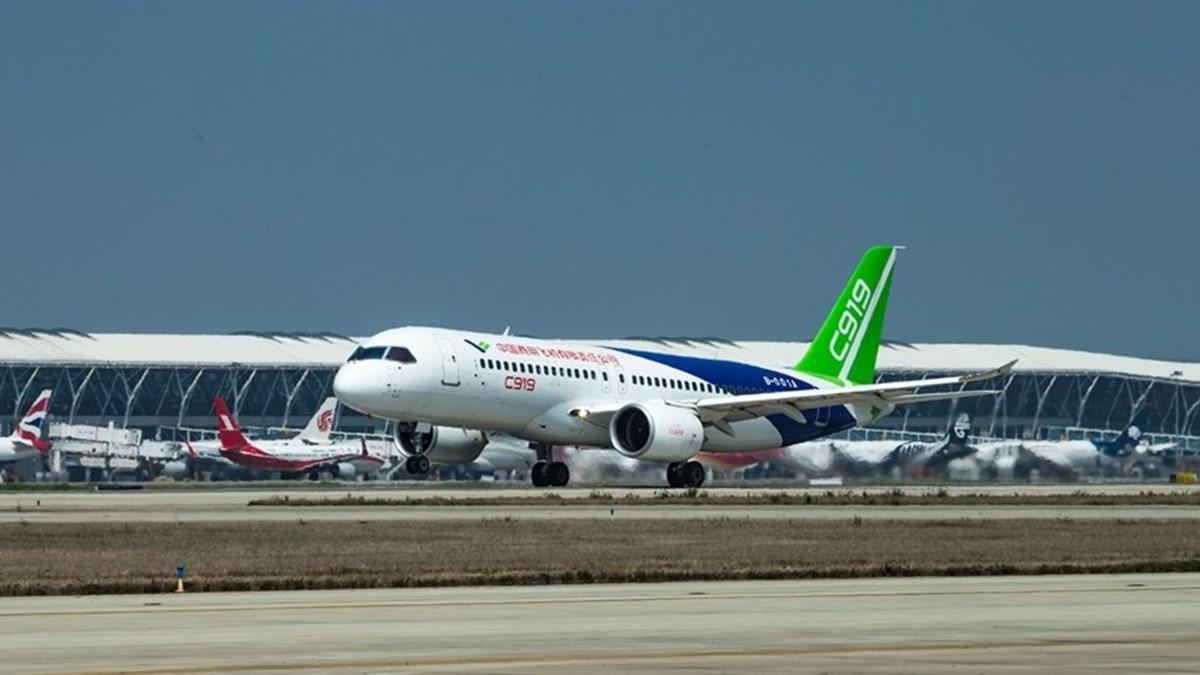 E 919. Comac c919. C919 пассажирский самолёт. Китайский самолет c919. Самолет СОМАС с919.