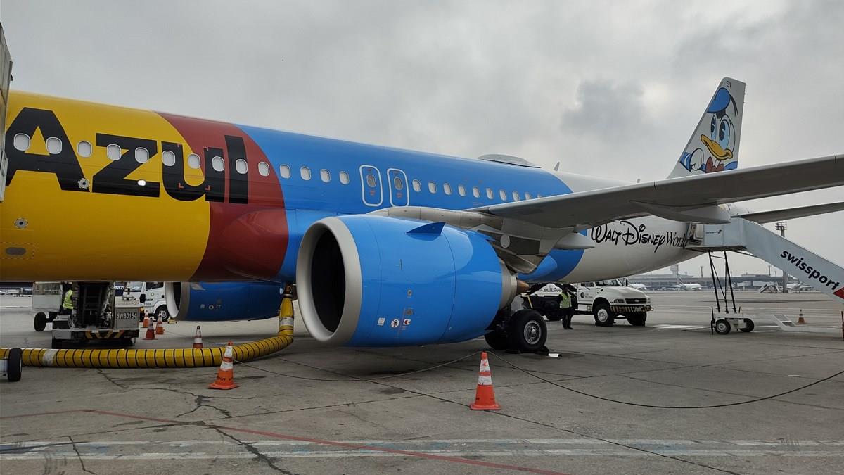 Azul começa a operar aeronave inspirada no Pato Donald - Hora Campinas