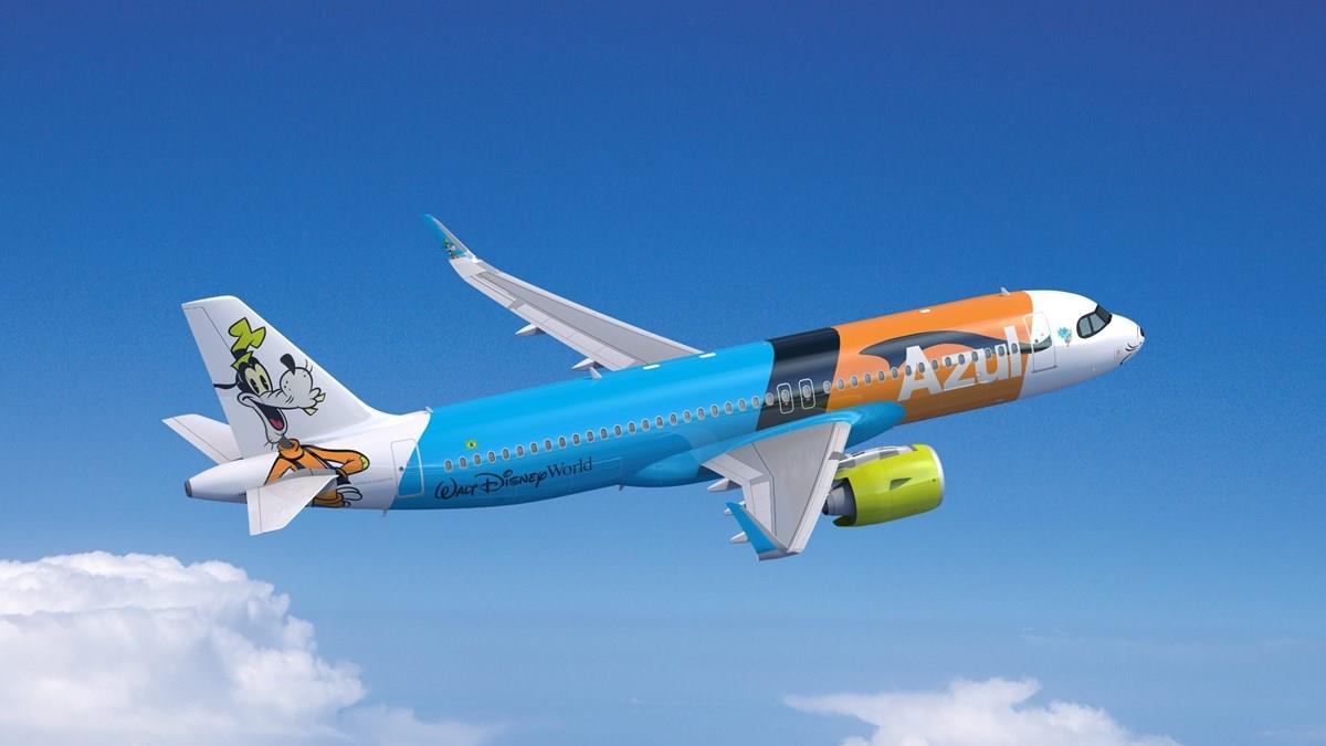 Primeiro dos quatro aviões da Azul com a pintura da Disney é