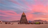 Festival Burning Man volta ao deserto em Nevada (EUA)