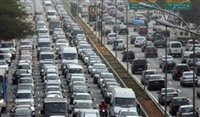 Paulistano fica 45 dias no trânsito por ano, diz pesquisa