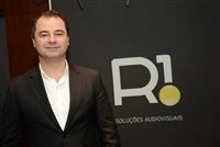 R1 promove evento e comemora crescimento de 30%; veja fotos