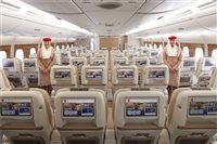 Emirates suspende uso de carregadores portáteis a bordo 
