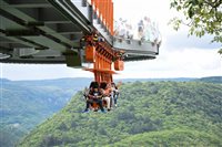 Skyglass Canela cria salas para guias de viagens e motoristas