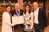 Guillermo C. Alcorta recebe título de cidadão honorário do Rio de Janeiro
