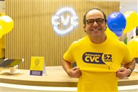 Fabio Godinho visita lojas da CVC no dia do aniversário da marca