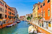 Veneza voltará a cobrar taxa de turistas em 2025; veja datas e valores