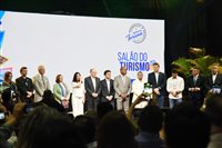 Com presença de Alckmin, Salão Nacional do Turismo é oficialmente aberto