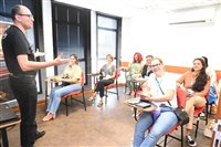 Agentes participam de capacitações na sede da Ancoradouro; veja fotos