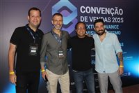 Coquetel no Marco das Três Fronteiras abre Convenção Rextur Advance e Visual; veja fotos