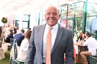 Agente de viagens após 30 anos de AA: a nova vida de José Roberto Trinca