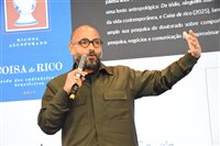 D.A.R.: Michel Alcoforado, o ‘antropólogo do luxo’, encanta agentes de viagens