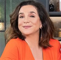 Atriz Marisa Orth palestra no primeiro dia de Fórum PANROTAS 2026; inscreva-se