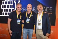 Lideranças do Turismo se encontram no Fórum PANROTAS 2026; veja fotos