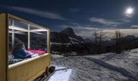 Passe a noite numa cabine transparente nas montanhas