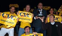 CVC recebe prêmio de vendedora nº1 de Beto Carrero