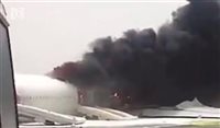 Vídeo mostra avião da Emirates em chamas em Dubai