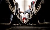 FAA revisará padrões de tamanho de assento de avião
