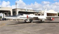 Avião da Nasa faz parada técnica em Recife; veja fotos