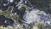 Blogueira PANROTAS na Flórida alerta sobre furacão