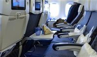 EUA: Organização processa FAA por assentos pequenos