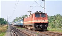 Descarrilamento de trem na Índia deixa mais de 100 mortos