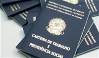 Desemprego cai para 12,8% com alta do trabalho informal Desemprego cai para 12,8% com alta do trabalho informal