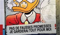 Franceses ironizam candidatos nas ruas de Paris