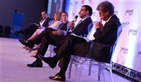 Seminário Amcham: Brasil vive etapa “pós fundo do poço” Seminário Amcham: Brasil vive etapa “pós fundo do poço”