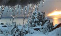 Bariloche amanhece coberta de neve pela primeira vez no ano Bariloche amanhece coberta de neve pela primeira vez no ano