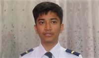 Indiano de 14 anos é o piloto mais novo do mundo Indiano de 14 anos é o piloto mais novo do mundo
