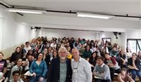 CEO da PANROTAS realiza palestra para estudantes CEO da PANROTAS realiza palestra para estudantes