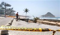 Praia da Macumba volta a sofrer com desabamentos na orla