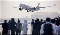 Etihad poderá cancelar encomendas feitas a Boeing e Airbus Etihad poderá cancelar encomendas feitas a Boeing e Airbus