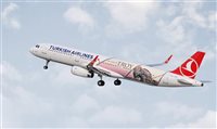 Turkish homenageia 'ano de Troia' com avião customizado