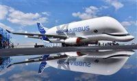 Beluga XL da Airbus ganha pintura antes de iniciar testes