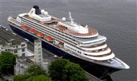 Holland vende navio Prinsendam à concorrente