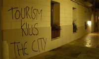 Hotéis de Maiorca, na Espanha, são pichados por grupo de anti-turistas