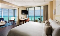 Eden Roc Miami Beach (FL) é remodelado com tema praiano Eden Roc Miami Beach (FL) é remodelado com tema praiano