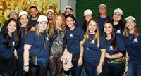 Trade conhece Shakira em ação da Costa Cruzeiros; veja fotos