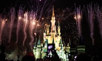 Magic Kingdom inicia festividades de Natal em Orlando; fotos