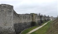 Conheça Provins, a cidade medieval a 90 km de Paris Conheça Provins, a cidade medieval a 90 km de Paris