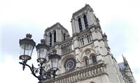 França aprova lei para reconstruir Catedral de Notre-Dame