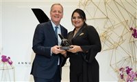 Brasileira recebe a honraria mais alta da American Airlines