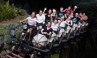 Montanha-russa do Hagrid abre oficialmente com fila de 10 horas Montanha-russa do Hagrid abre oficialmente com fila de 10 horas